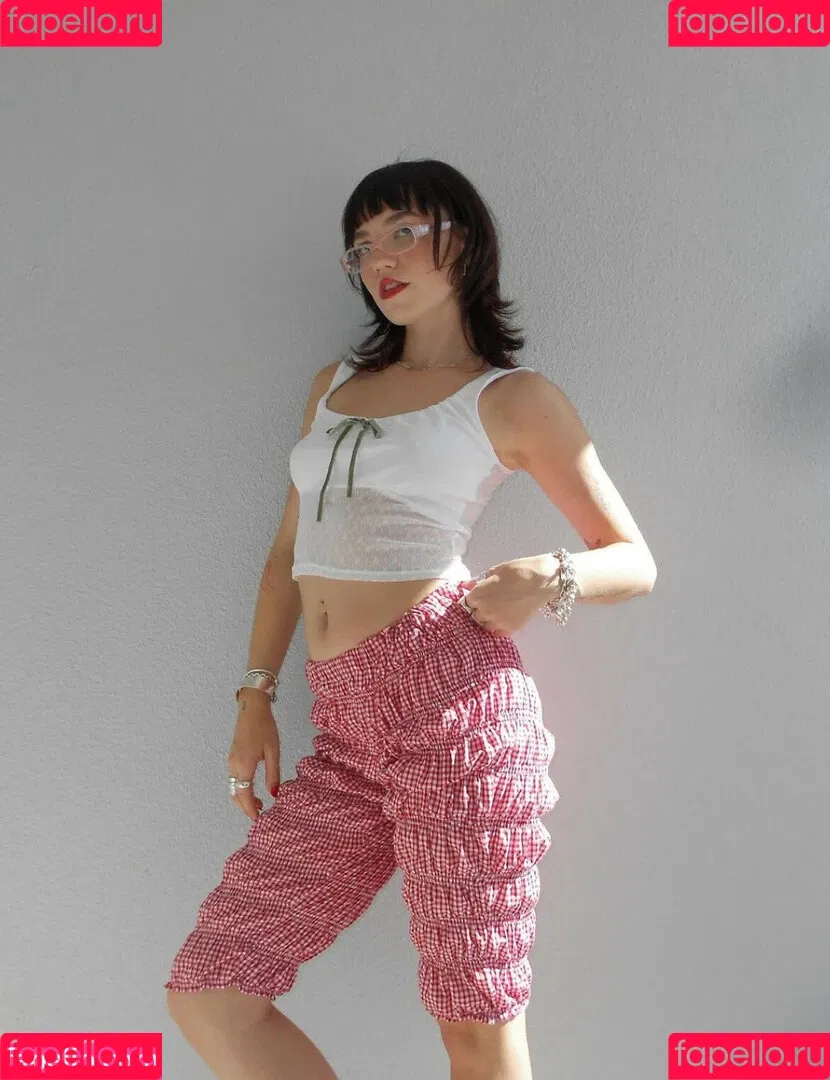 Lara Adkins Onlyfans Photo Gallery 