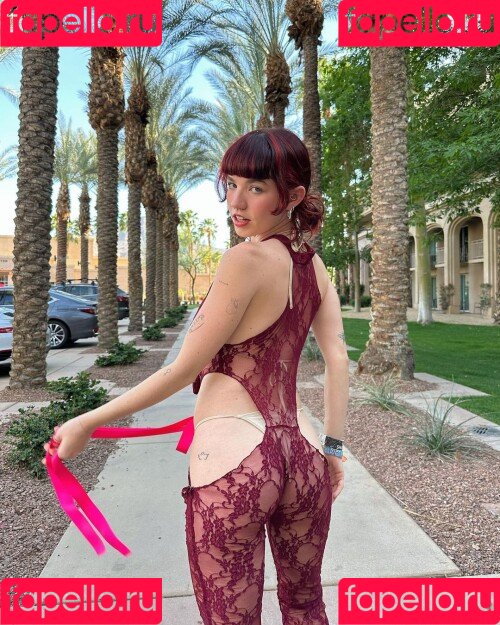 Lara Adkins Onlyfans Photo Gallery 