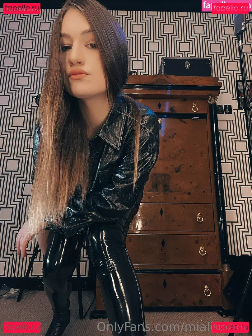 mialeblanc Onlyfans Photo Gallery 