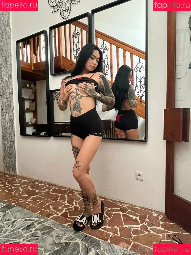 asianina Onlyfans Photo Gallery 
