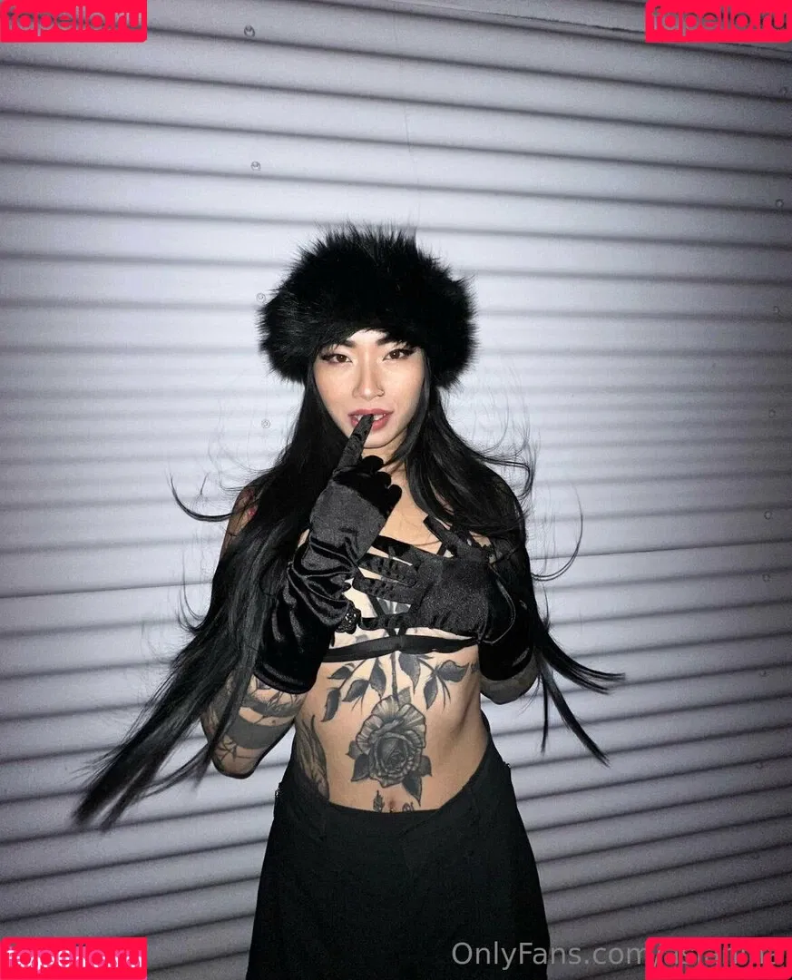 asianina Onlyfans Photo Gallery 