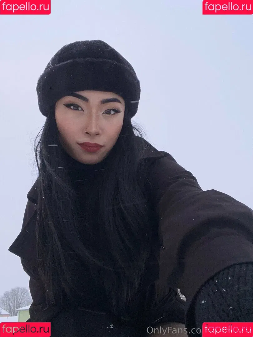 asianina Onlyfans Photo Gallery 