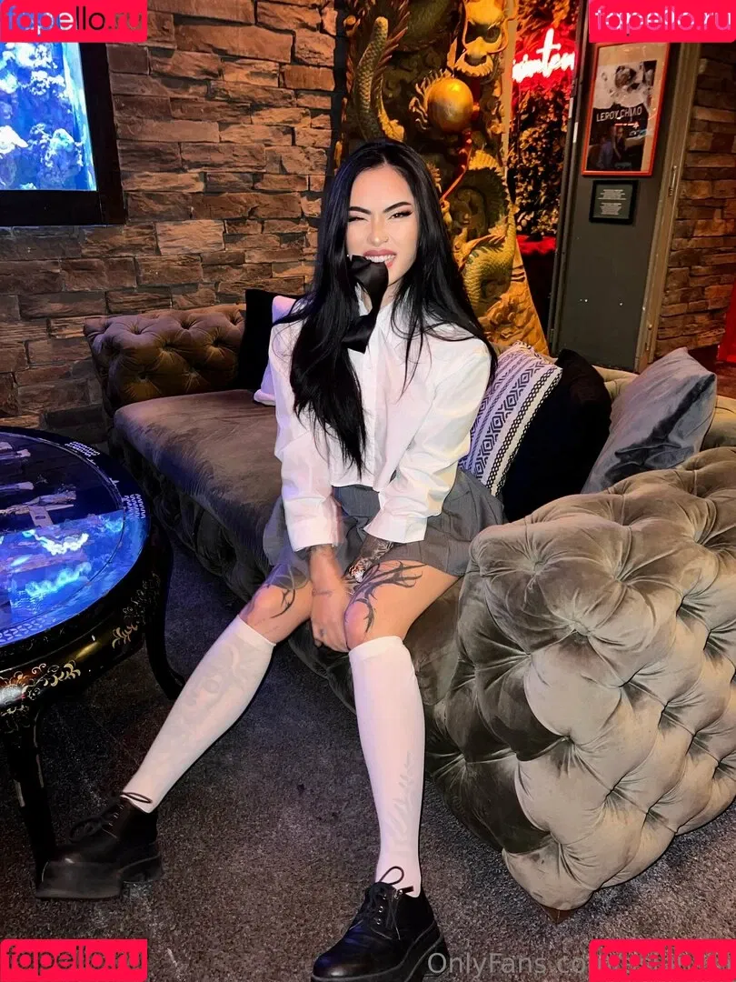 asianina Onlyfans Photo Gallery 