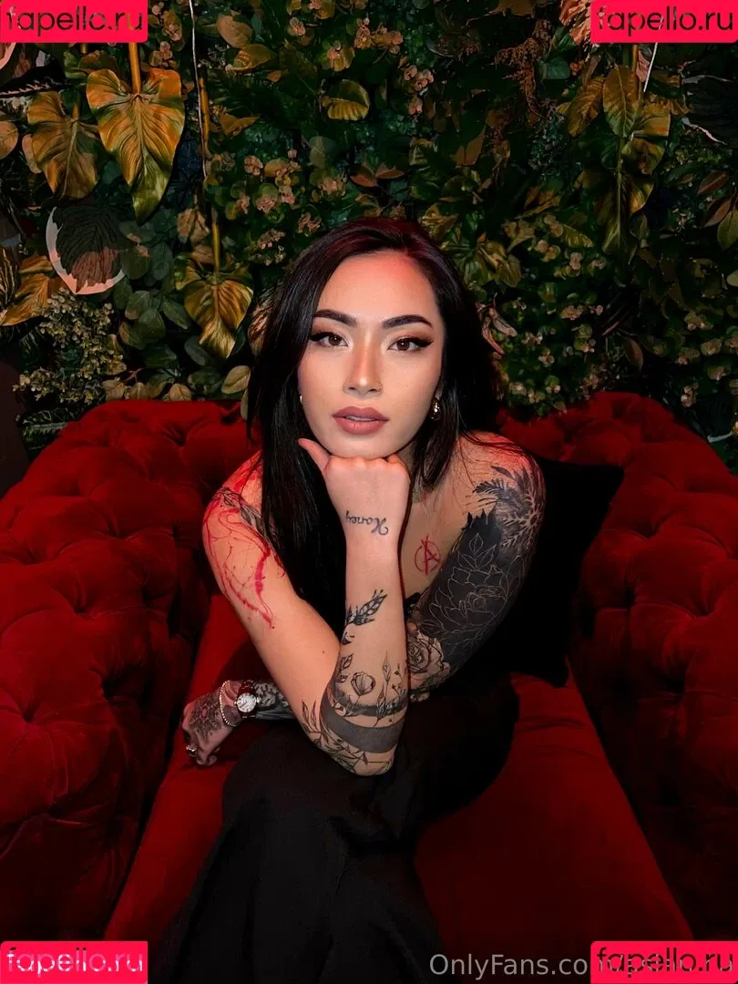 asianina Onlyfans Photo Gallery 