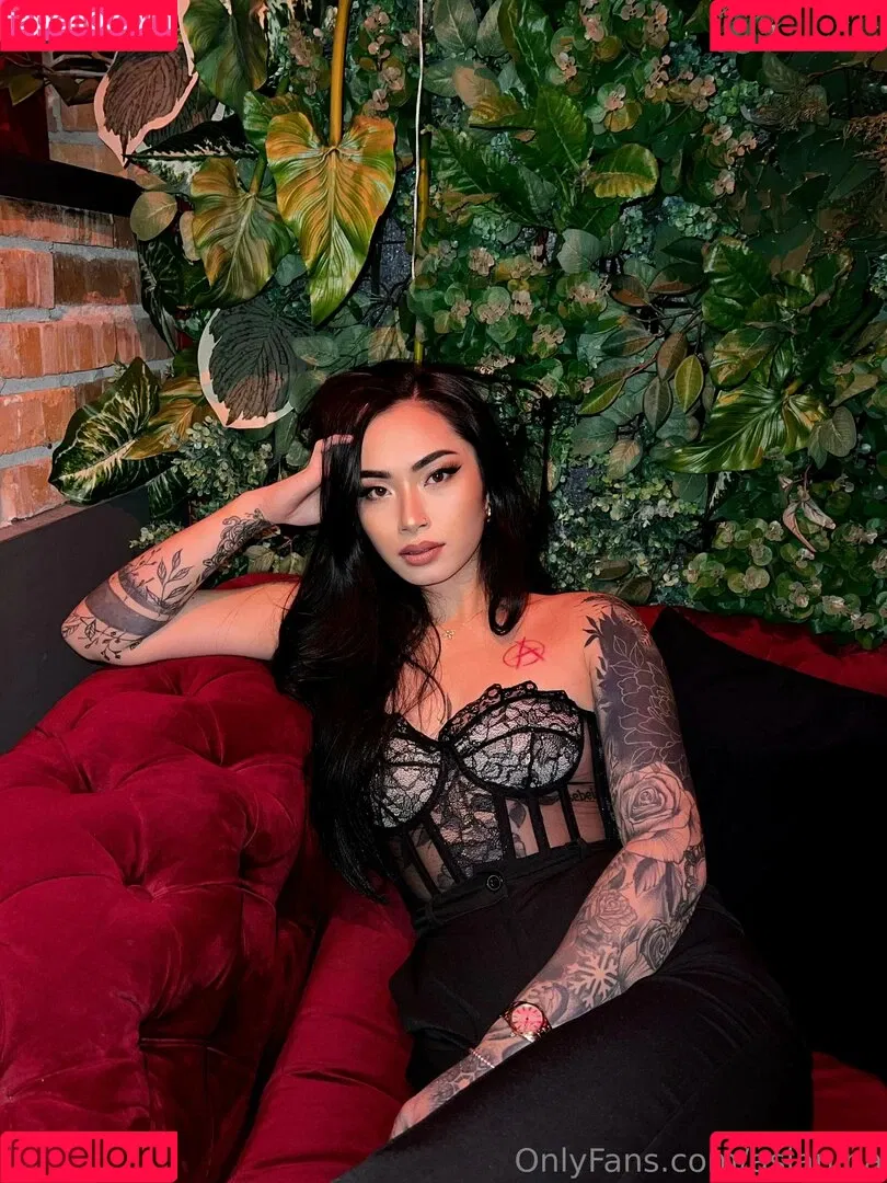 asianina Onlyfans Photo Gallery 