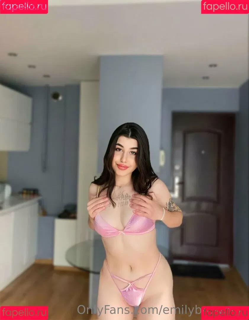 emilybrownnn Onlyfans Photo Gallery 