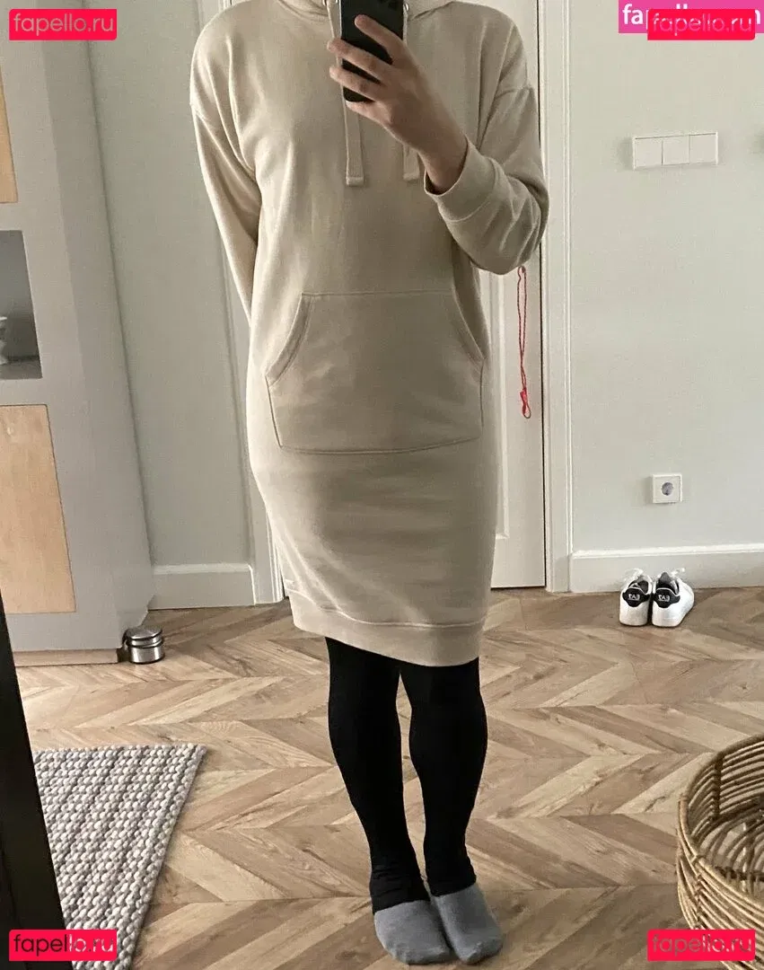 ArtsyVRC Onlyfans Photo Gallery 