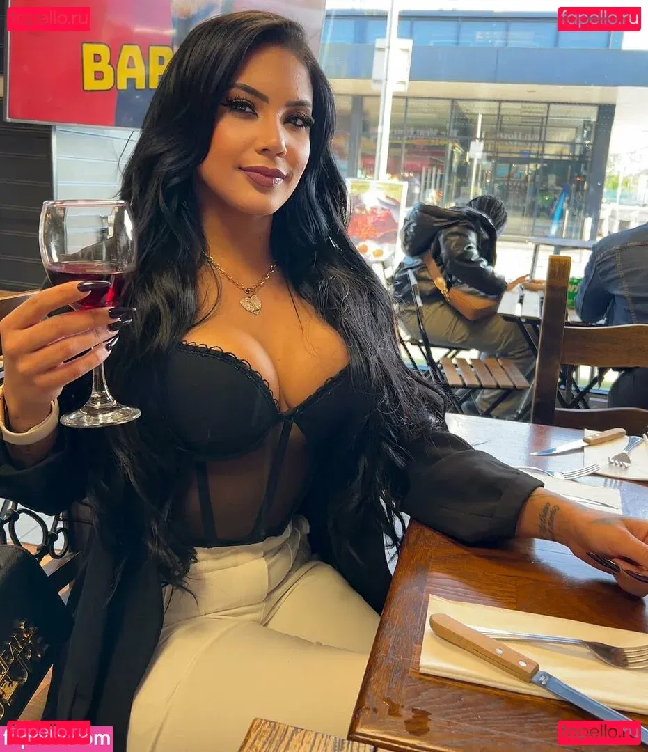 Ianka Reis Onlyfans Photo Gallery 