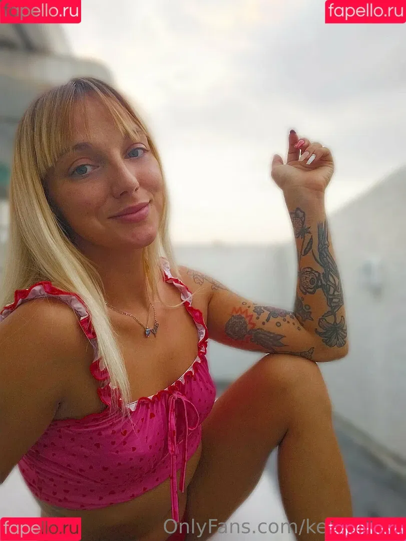 Kelli Kisses Onlyfans Photo Gallery 