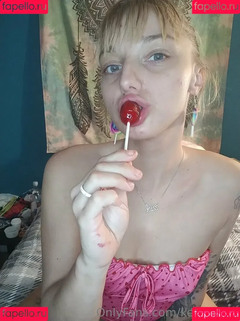 Kelli Kisses Onlyfans Photo Gallery 