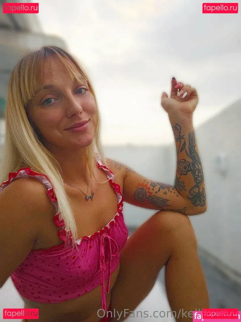 Kelli Kisses Onlyfans Photo Gallery 