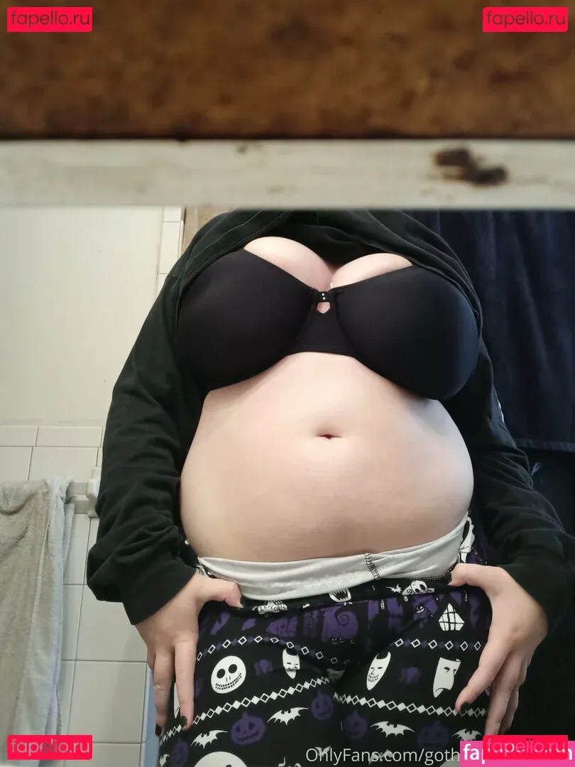 gothgoddesshailey Onlyfans Photo Gallery 