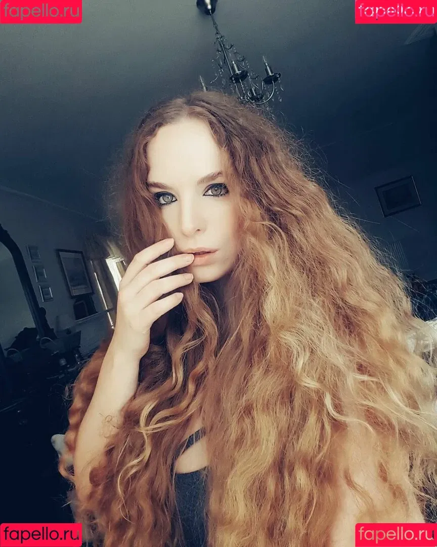Emily Jezebelle Hamilton Onlyfans Photo Gallery 