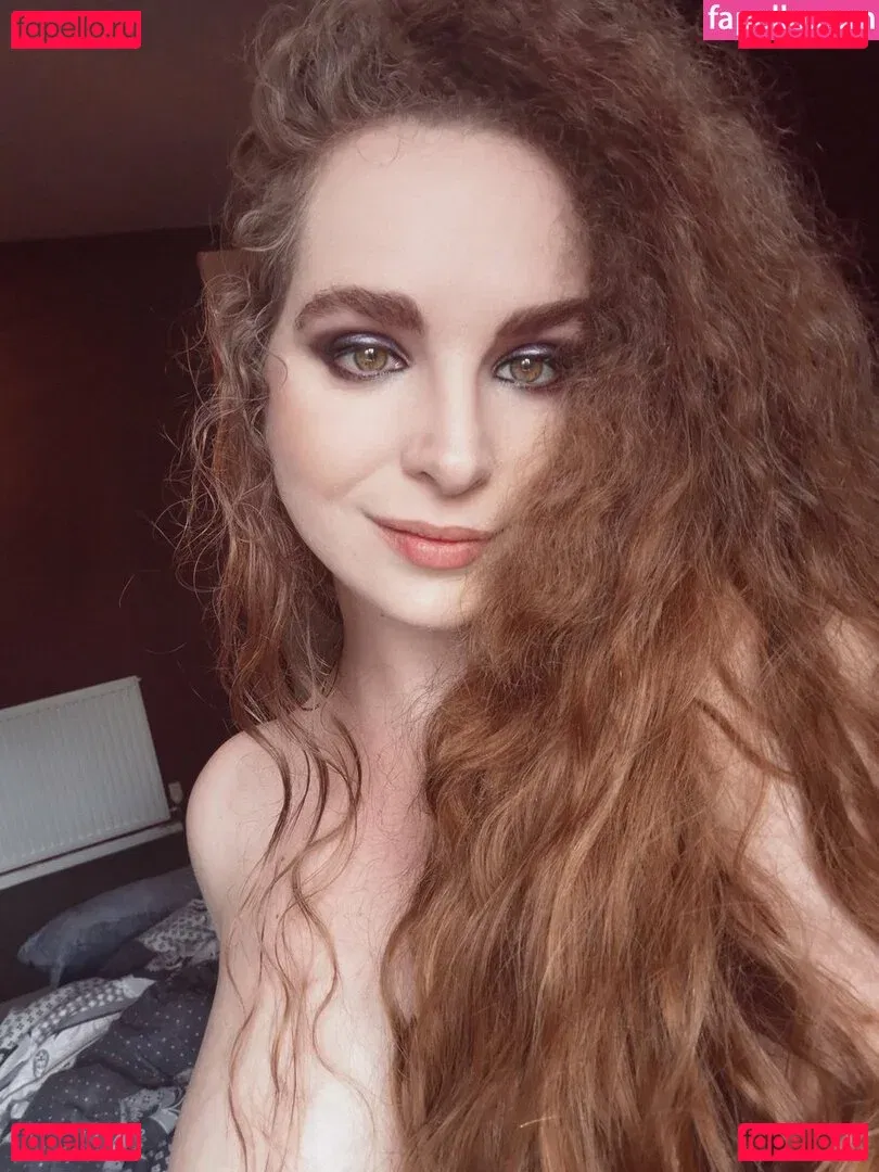 Emily Jezebelle Hamilton Onlyfans Photo Gallery 