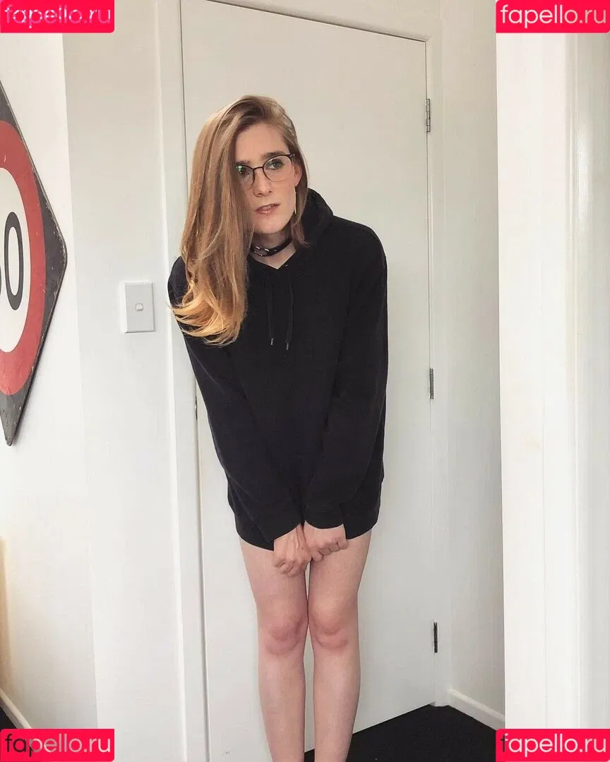 Alice In Wonder1and Onlyfans Photo Gallery 