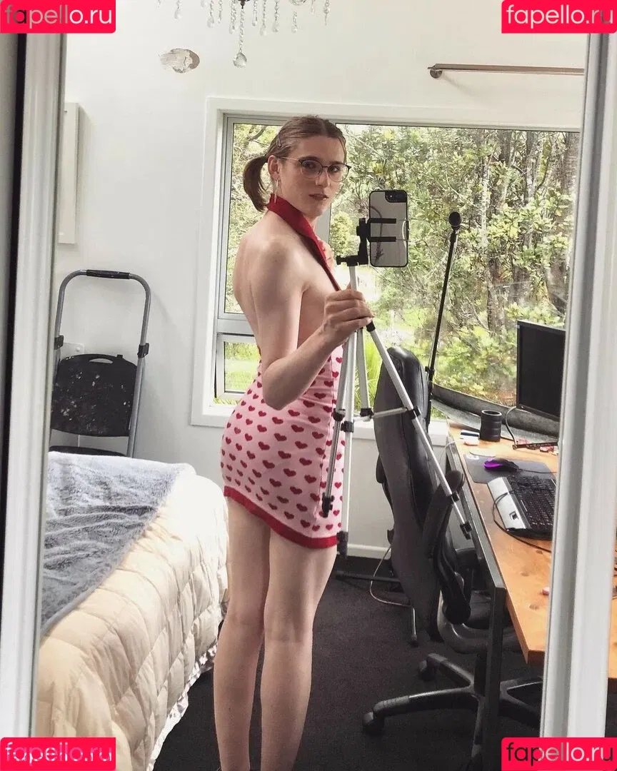 Alice In Wonder1and Onlyfans Photo Gallery 