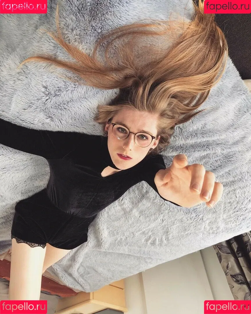 Alice In Wonder1and Onlyfans Photo Gallery 