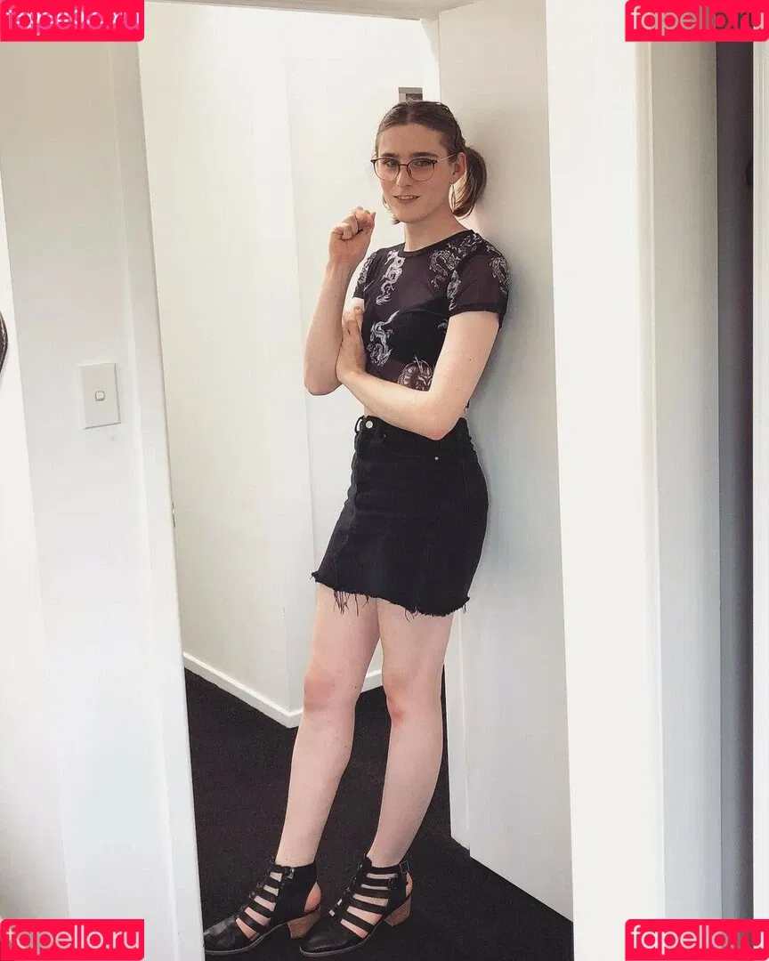 Alice In Wonder1and Onlyfans Photo Gallery 