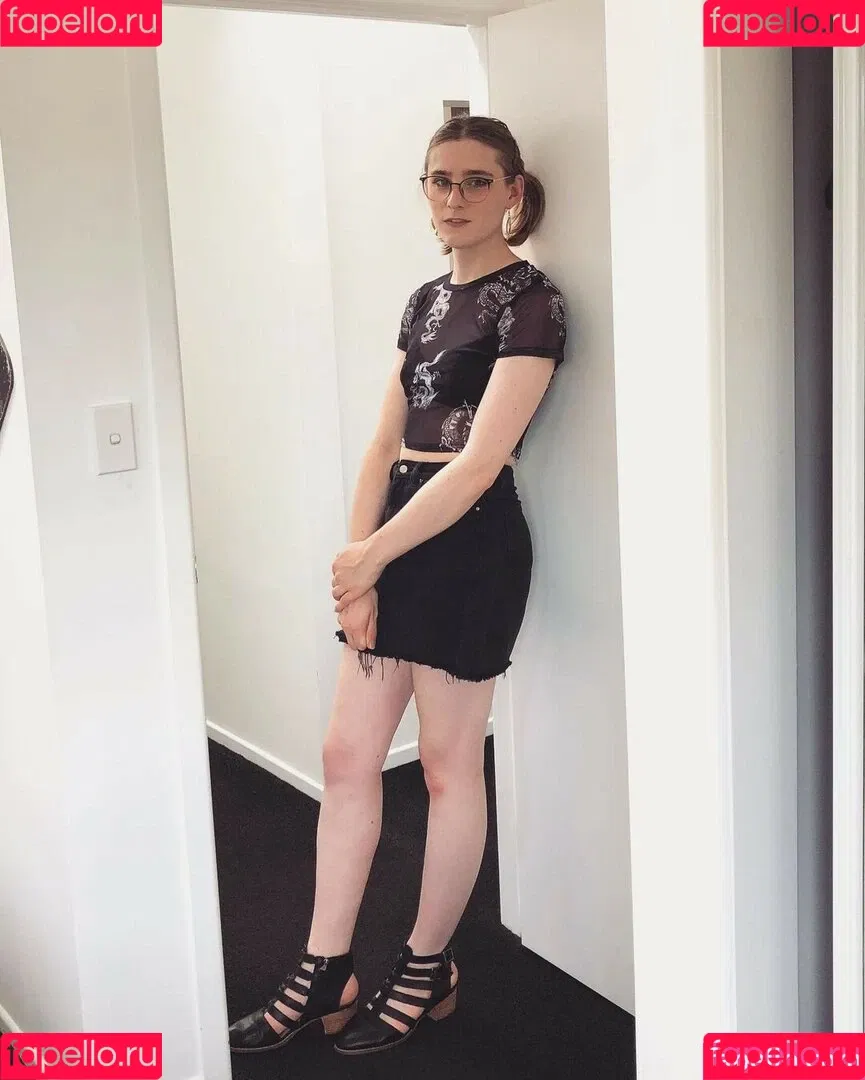 Alice In Wonder1and Onlyfans Photo Gallery 