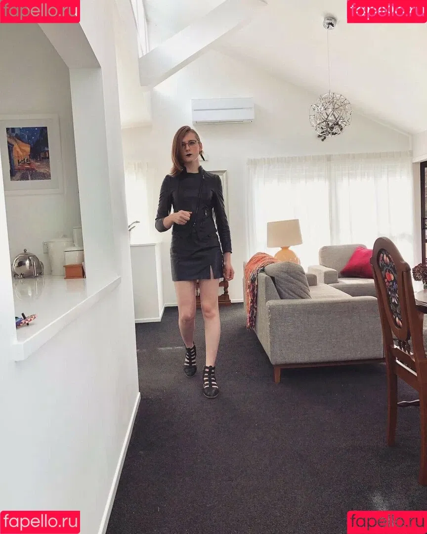 Alice In Wonder1and Onlyfans Photo Gallery 