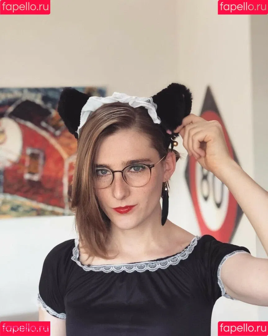 Alice In Wonder1and Onlyfans Photo Gallery 