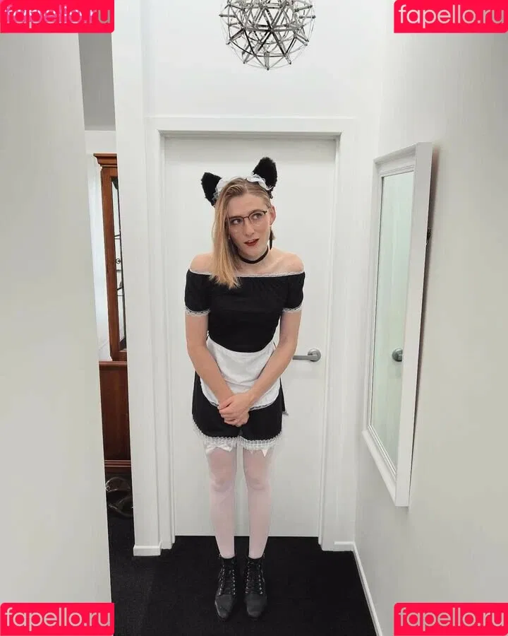 Alice In Wonder1and Onlyfans Photo Gallery 
