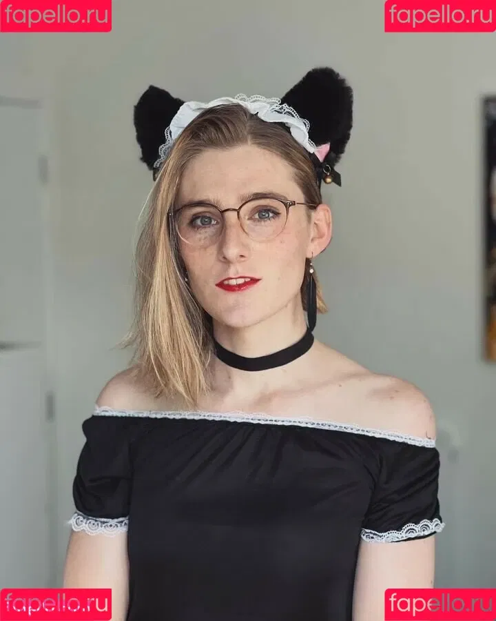 Alice In Wonder1and Onlyfans Photo Gallery 