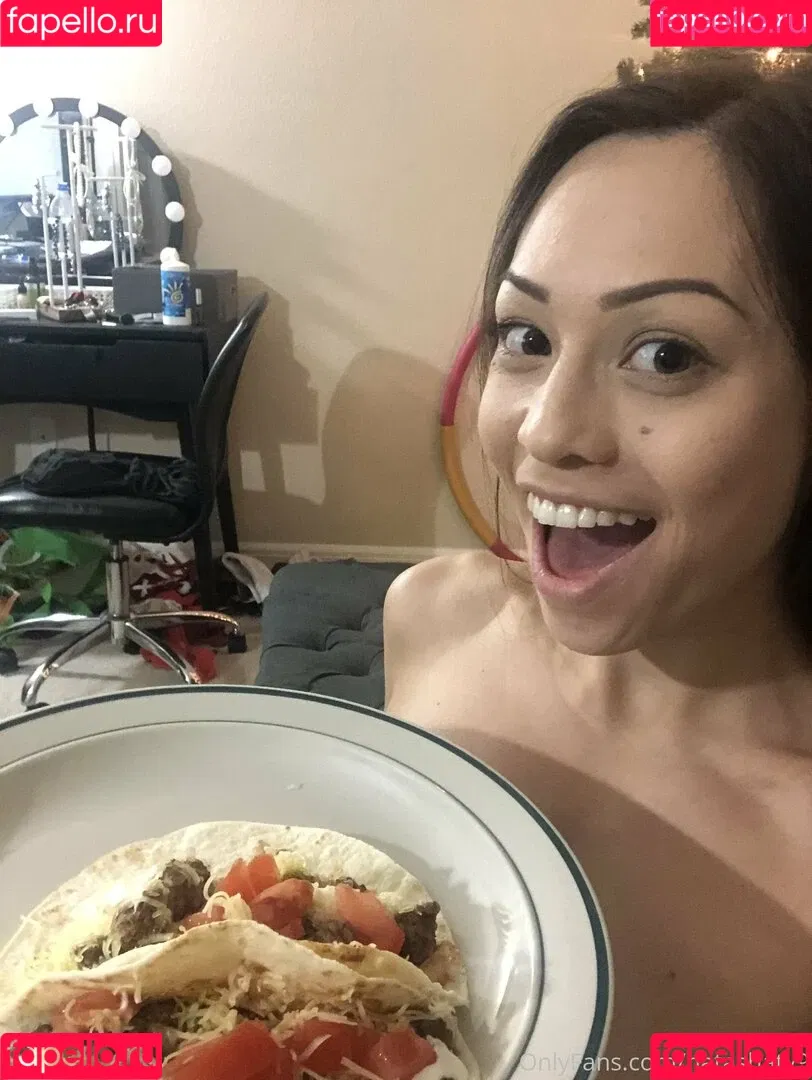 natashaty9 Onlyfans Photo Gallery 