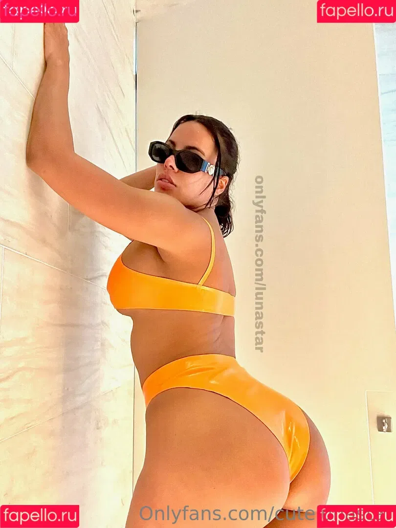 cutelunastar Onlyfans Photo Gallery 