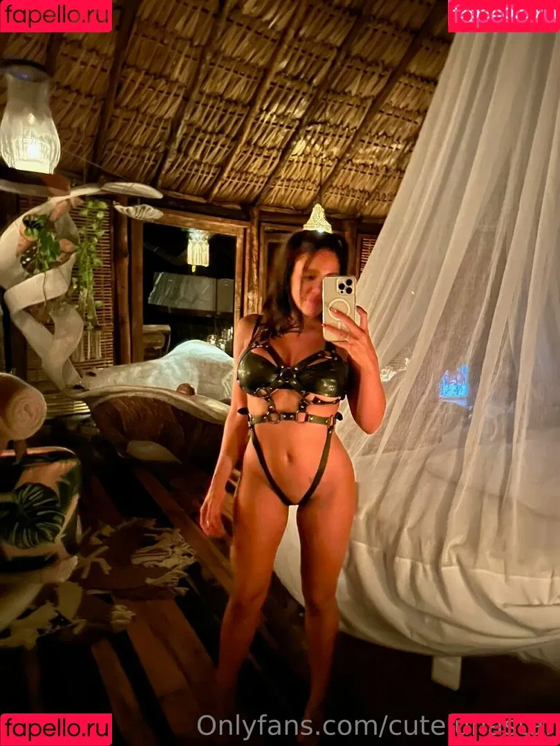 cutelunastar Onlyfans Photo Gallery 