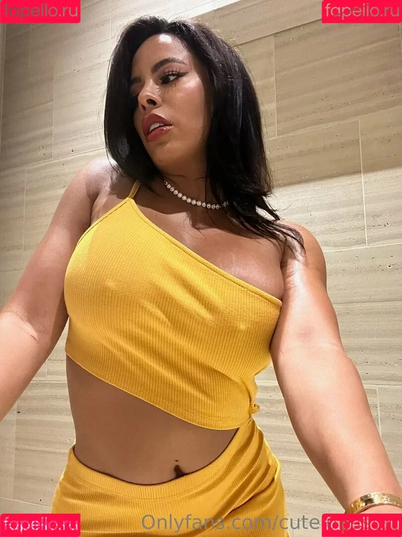 cutelunastar Onlyfans Photo Gallery 