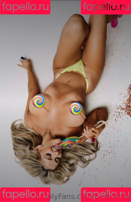 Carly Hart Onlyfans Photo Gallery 