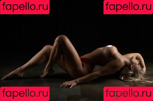 Carly Hart Onlyfans Photo Gallery 