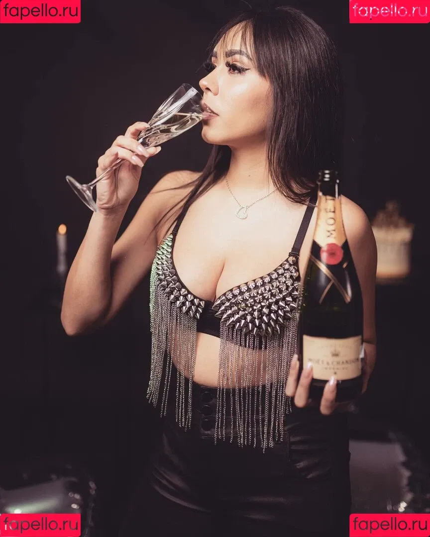 Julieta De Santos Onlyfans Photo Gallery 