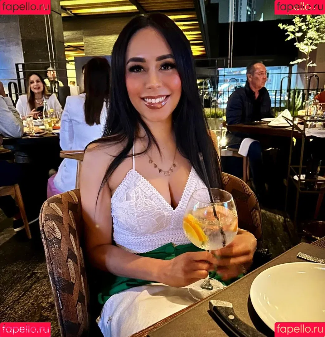 Julieta De Santos Onlyfans Photo Gallery 