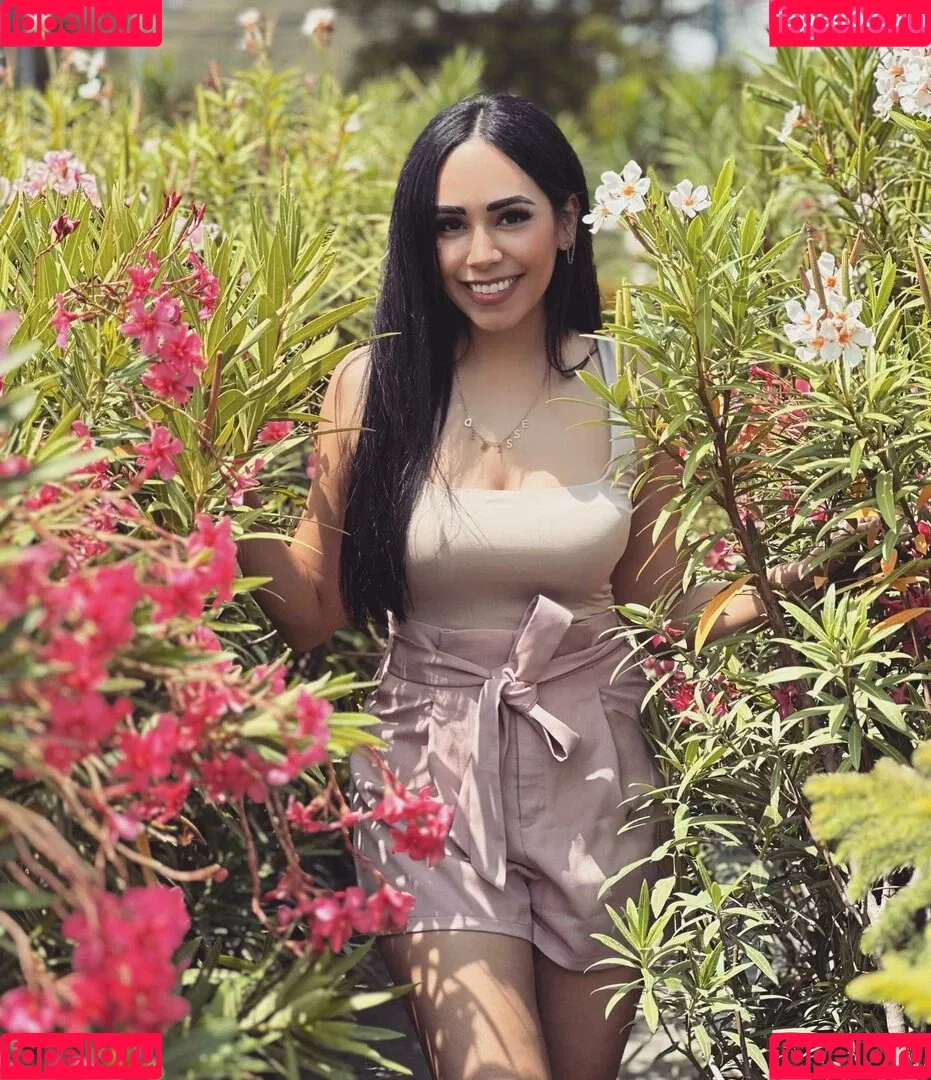 Julieta De Santos Onlyfans Photo Gallery 