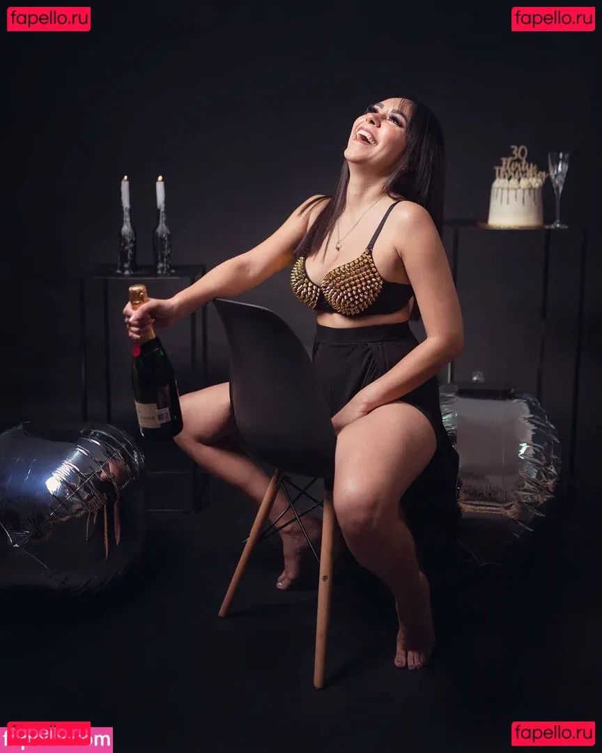 Julieta De Santos Onlyfans Photo Gallery 