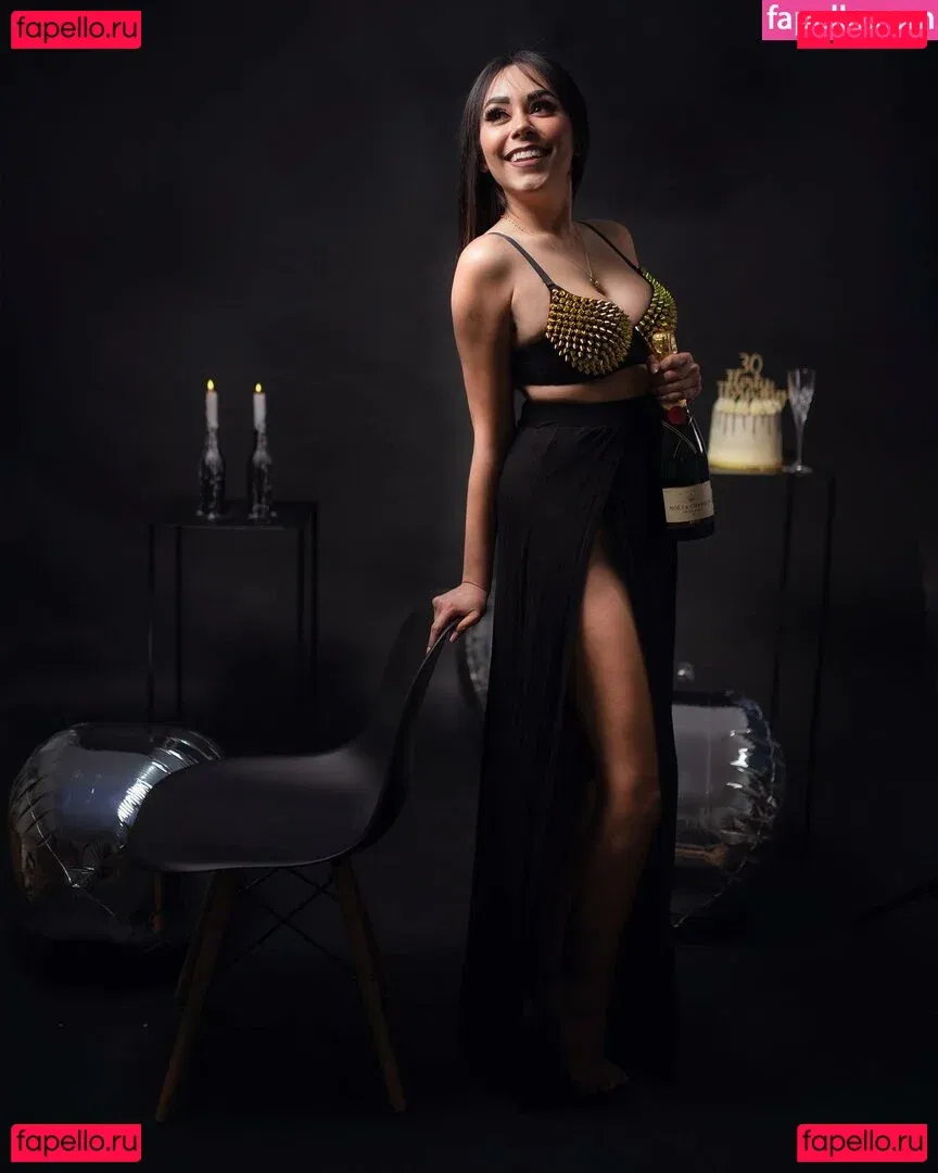 Julieta De Santos Onlyfans Photo Gallery 