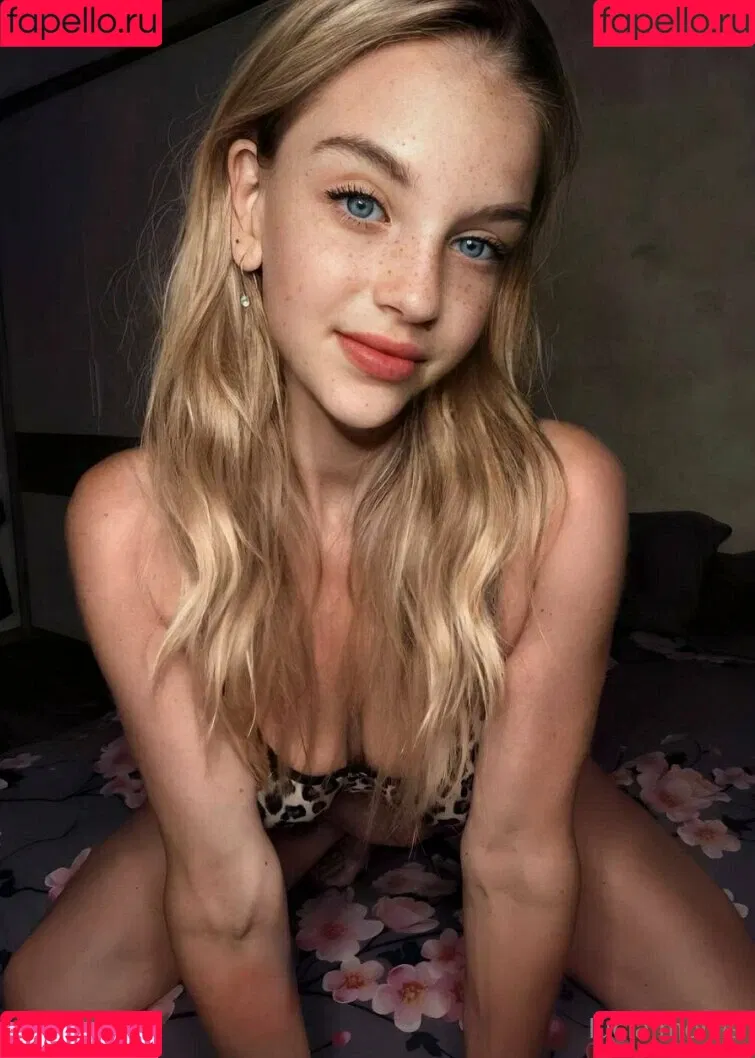 lucia.morris Onlyfans Photo Gallery 