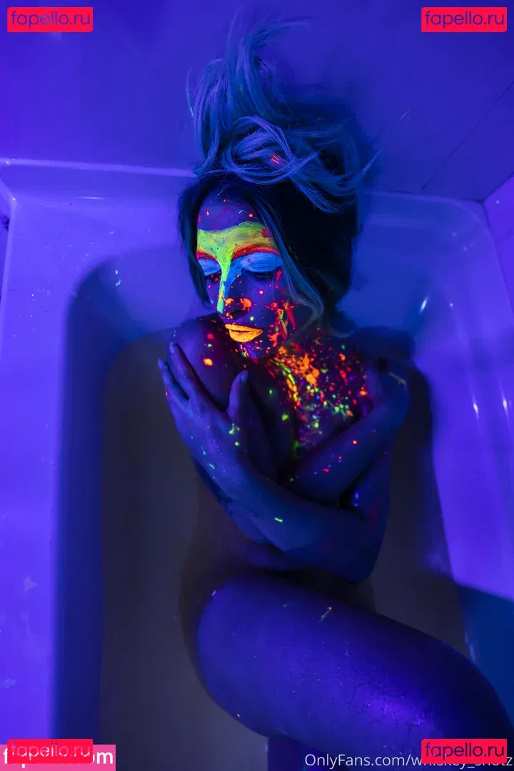 whiskey_shotz Onlyfans Photo Gallery 