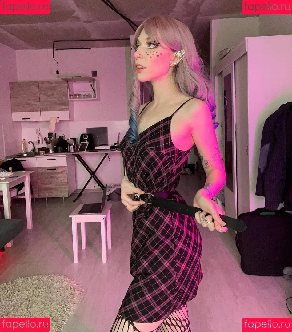 Suramura Onlyfans Photo Gallery 