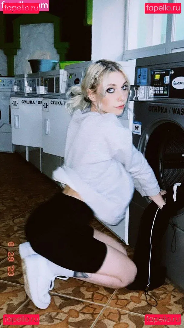 Suramura Onlyfans Photo Gallery 