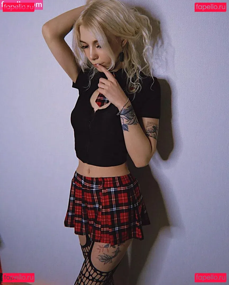 Suramura Onlyfans Photo Gallery 