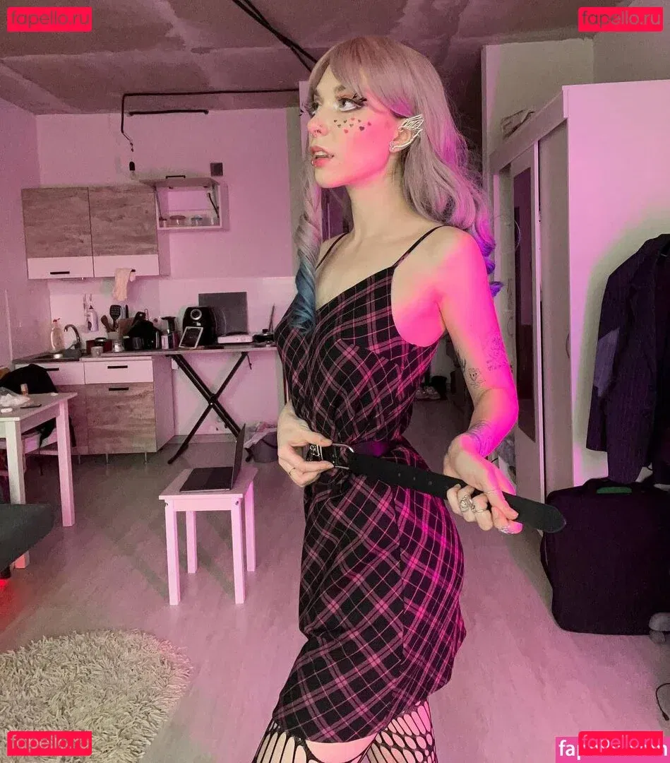 Suramura Onlyfans Photo Gallery 