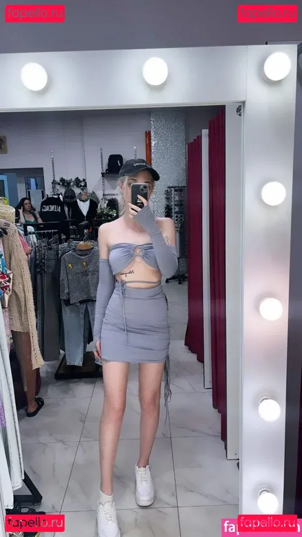 Suramura Onlyfans Photo Gallery 