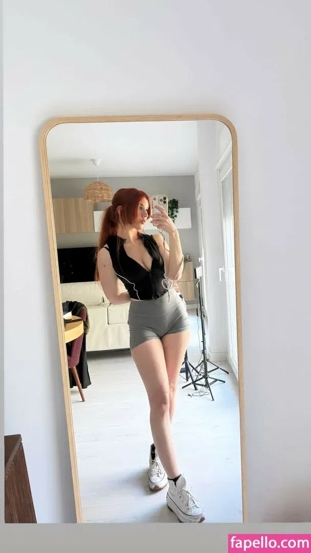 Zeling Onlyfans Photo Gallery 