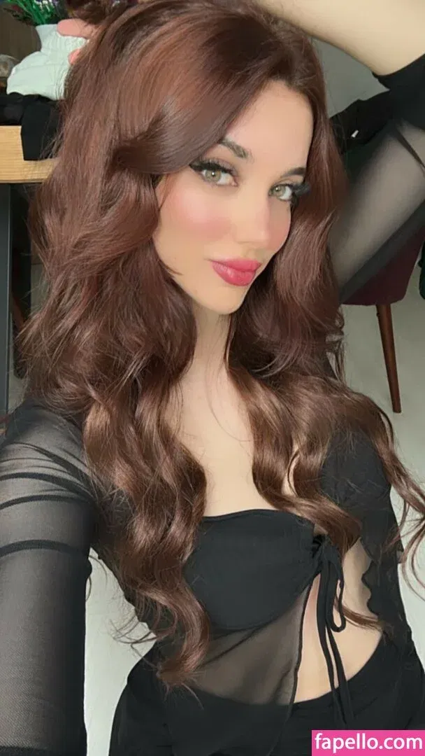 Zeling Onlyfans Photo Gallery 