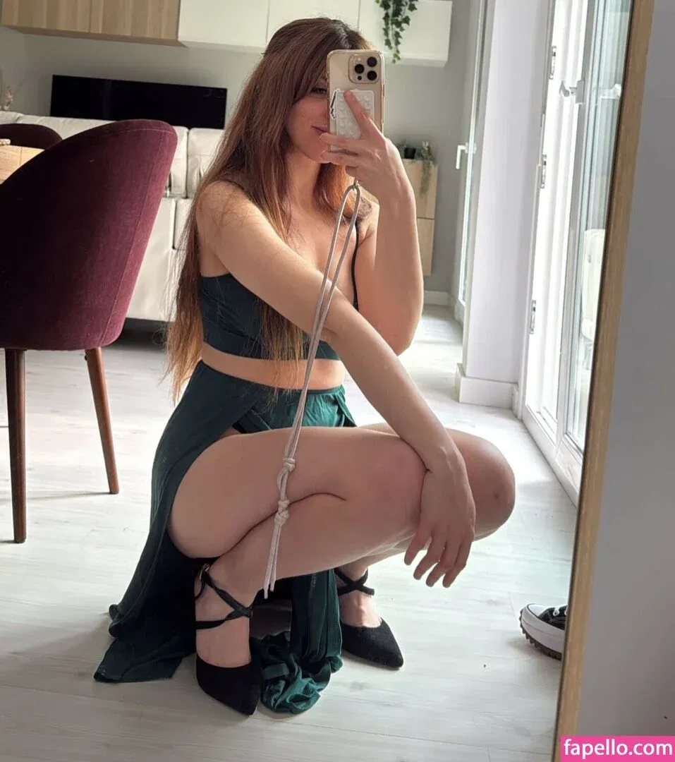 Zeling Onlyfans Photo Gallery 