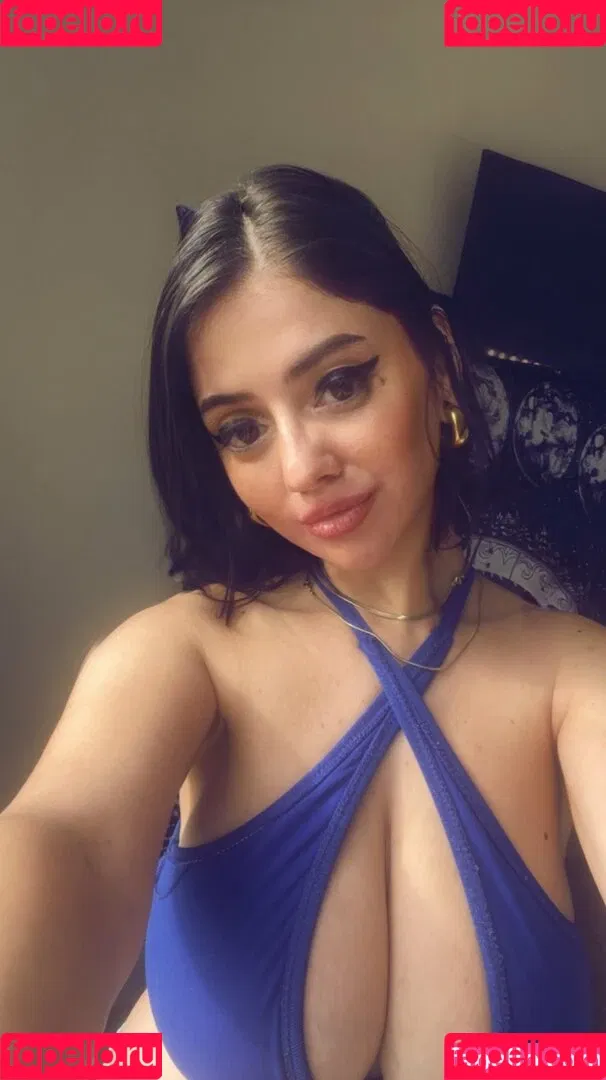 EvelynLuxe Onlyfans Photo Gallery 