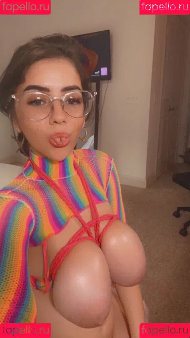 EvelynLuxe Onlyfans Photo Gallery 